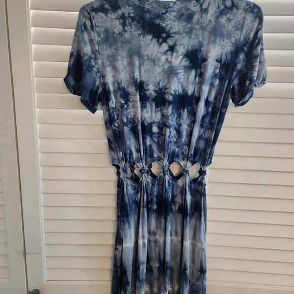 American Eagle Blue and white tie-dye cutout dress - Picture 3 of 3